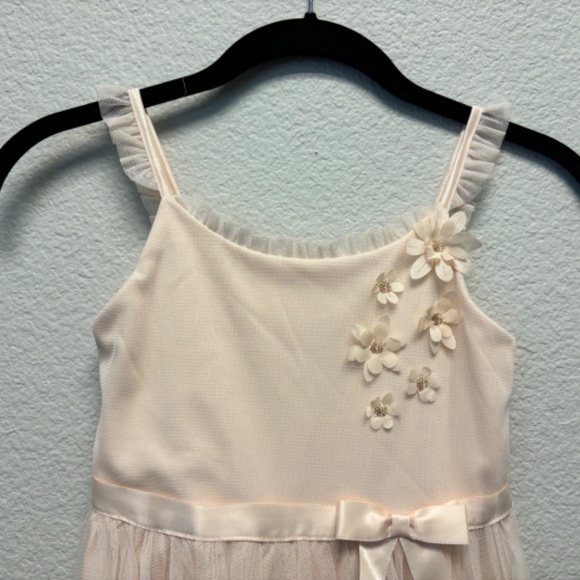 Zenzi Girls' Sleeveless 3D Floral Mesh Hanky Hem Dress In Blush Pink - Picture 3 of 8